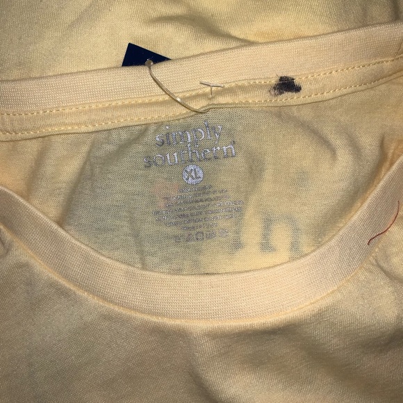 NWT Simply Southern yellow country small town girl tshirt size XL cowboy hat - Picture 5 of 6